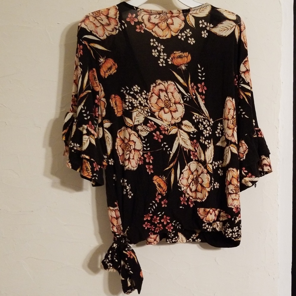 shirt - Picture 2 of 2